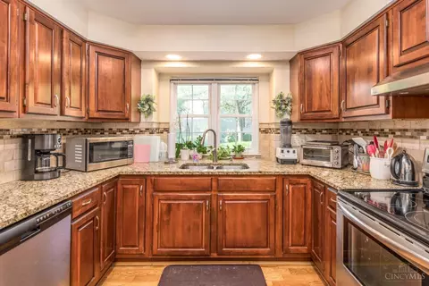 8449 Sunfish Ln, Maineville, OH 45039 photo 15