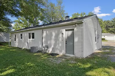 Exterior - 4030 Alexander Ln, Batavia, OH 45103 photo 3 of 9