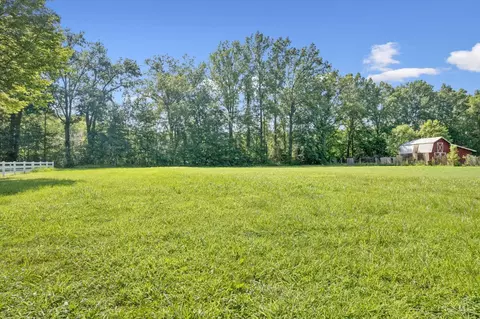 Exterior - 4030 Alexander Ln, Batavia, OH 45103 photo 9 of 9