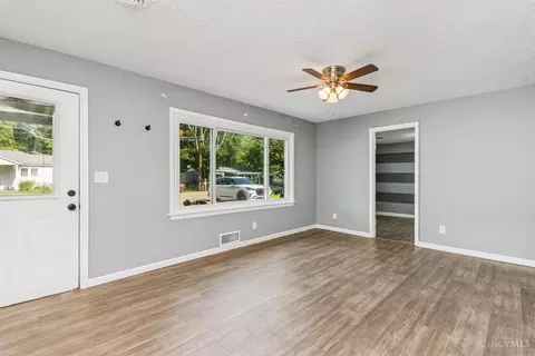 Living - 4030 Alexander Ln, Batavia, OH 45103 photo 4 of 4