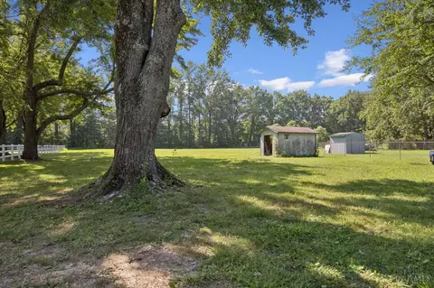 Exterior - 4030 Alexander Ln, Batavia, OH 45103 photo 6 of 9