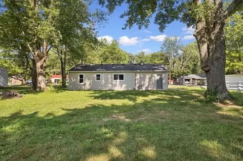 Exterior - 4030 Alexander Ln, Batavia, OH 45103 photo 4 of 9