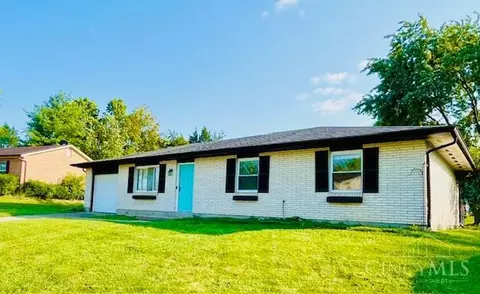 205 Iroquois Dr, Lebanon, OH 45036