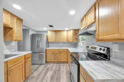 Kitchen - 200 Spring St, Cleves, OH 45002 photo 2 of 4