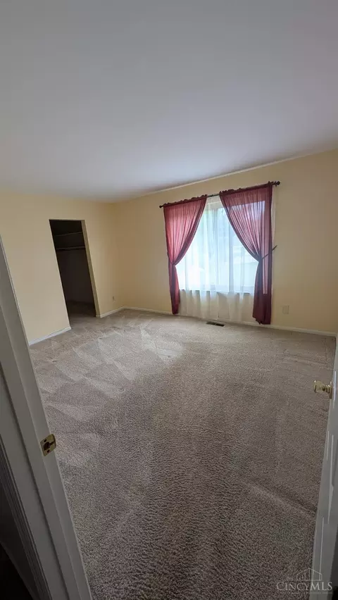 Bedroom - 192 Stillmeadow Dr, Cincinnati, OH 45245 photo 1 of 2