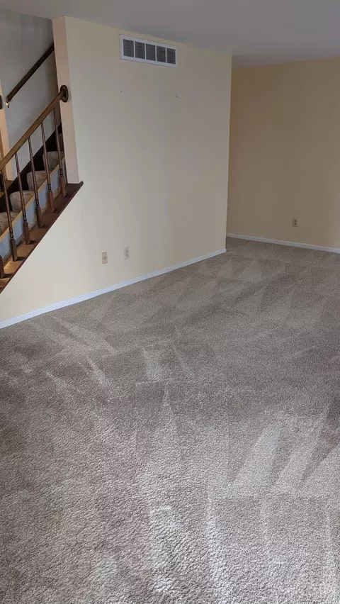 Living - 192 Stillmeadow Dr, Cincinnati, OH 45245 photo 2 of 3