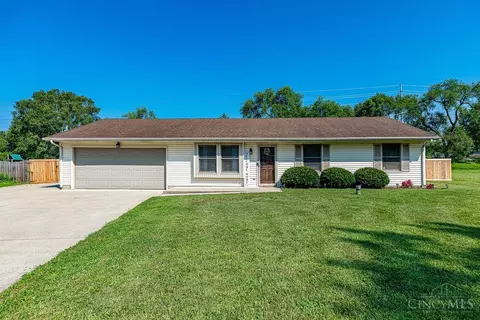 210 Charles Dr, Carlisle, OH 45005