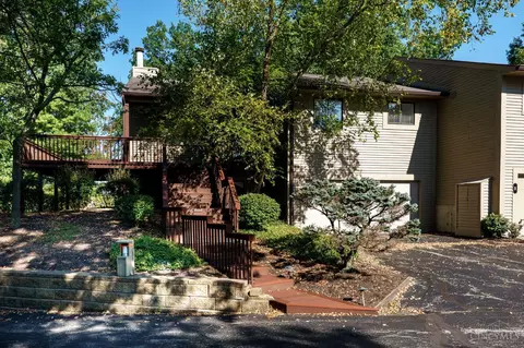 3 Hickory View Ln, Milford, OH 45150