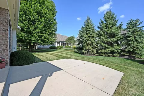 Exterior - 888 Old Course Ln, Cincinnati, OH 45245 photo 9 of 15