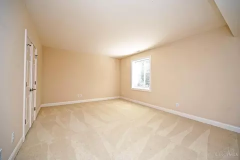 Bedroom - 888 Old Course Ln, Cincinnati, OH 45245 photo 9 of 10