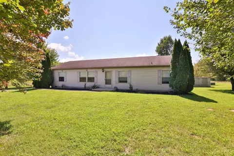 610 Francis Rd, Felicity, OH 45120