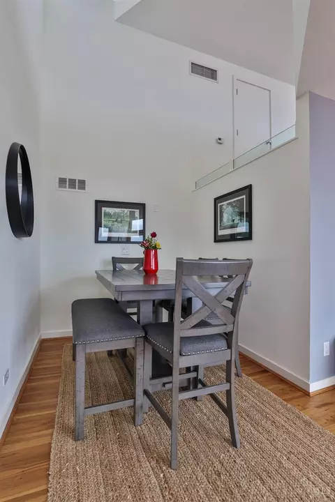 1026 Hatch St, Cincinnati, OH 45202 photo 14