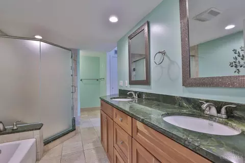 1026 Hatch St, Cincinnati, OH 45202 photo 25