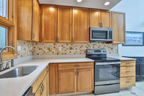 1026 Hatch St, Cincinnati, OH 45202 photo 18