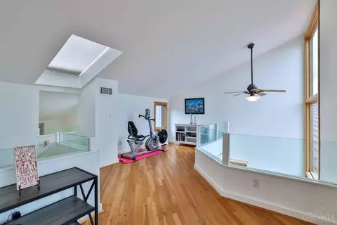 1026 Hatch St, Cincinnati, OH 45202 photo 30