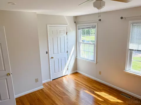 Bedroom - 8333 Monte Dr, Montgomery, OH 45242 photo 2 of 5
