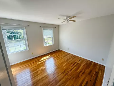 Bedroom - 8333 Monte Dr, Montgomery, OH 45242 photo 3 of 5