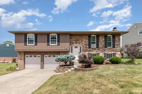 224 Halidonhill Ln, Cincinnati, OH 45238