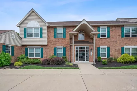 8742 Carrousel Park Cir, Colerain Twp, OH 45251