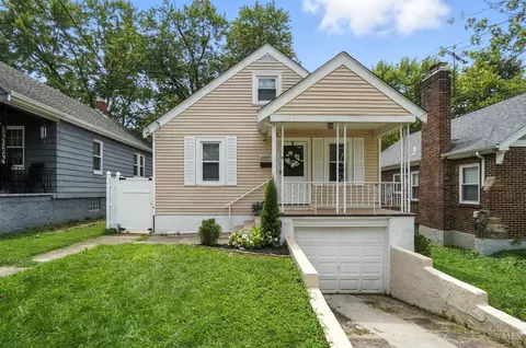 6909 Buckingham Pl, Cincinnati, OH 45227