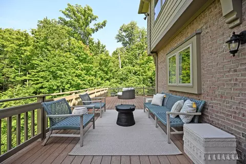 Exterior - 3662 Cooper Rd, Blue Ash, OH 45241 photo 6 of 14