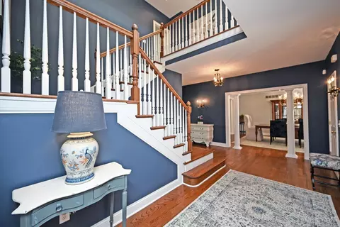 Entry Way - 3662 Cooper Rd, Blue Ash, OH 45241 photo 1 of 9