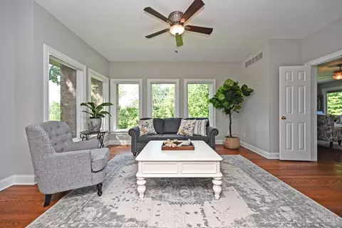 Living - 3662 Cooper Rd, Blue Ash, OH 45241 photo 6 of 7
