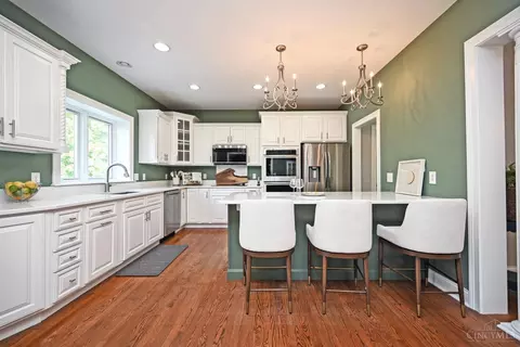 Kitchen - 3662 Cooper Rd, Blue Ash, OH 45241 photo 1 of 8