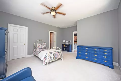 Bedroom - 3662 Cooper Rd, Blue Ash, OH 45241 photo 4 of 9