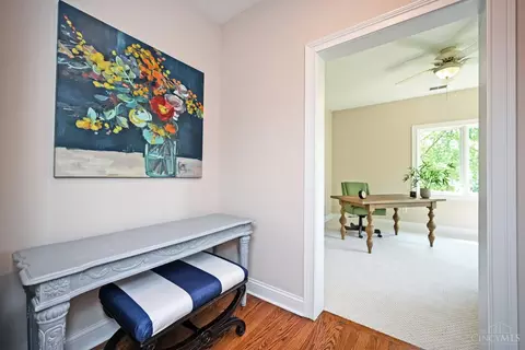 Entry Way - 3662 Cooper Rd, Blue Ash, OH 45241 photo 7 of 9