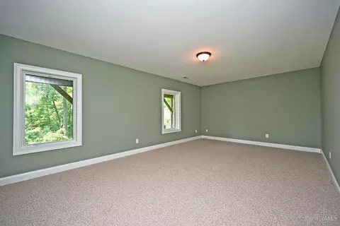 Bedroom - 3662 Cooper Rd, Blue Ash, OH 45241 photo 7 of 9