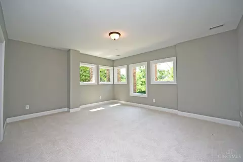Bedroom - 3662 Cooper Rd, Blue Ash, OH 45241 photo 8 of 9