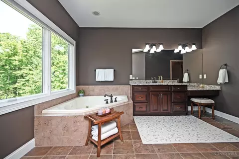 Bath - 3662 Cooper Rd, Blue Ash, OH 45241 photo 2 of 8