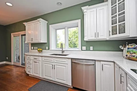 Kitchen - 3662 Cooper Rd, Blue Ash, OH 45241 photo 8 of 8