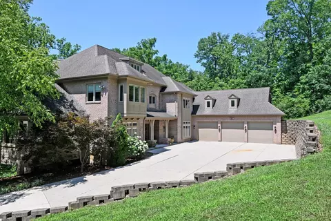 3662 Cooper Rd, Blue Ash, OH 45241
