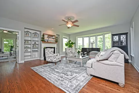 Living - 3662 Cooper Rd, Blue Ash, OH 45241 photo 1 of 7