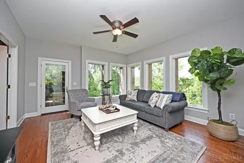 Living - 3662 Cooper Rd, Blue Ash, OH 45241 photo 5 of 7