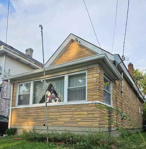 5668 Prosser Ave, Elmwood Place, OH 45216