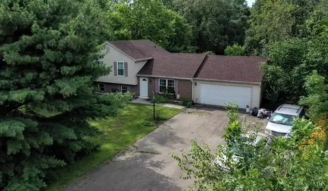 9029 Arrowcreek Dr, Oregonia, OH 45054