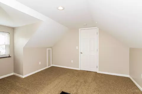 Bedroom - 728 Maple Dr, Reading, OH 45215 photo 8 of 8