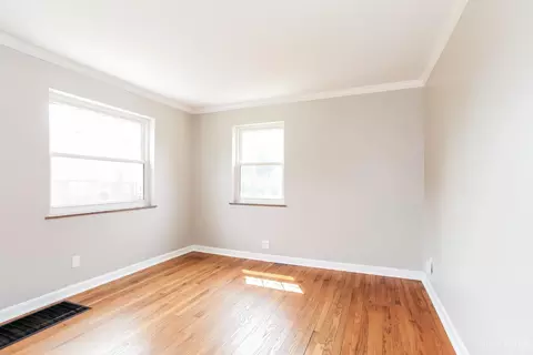 Living - 728 Maple Dr, Reading, OH 45215 photo 1 of 2