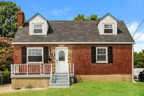 728 Maple Dr, Reading, OH 45215