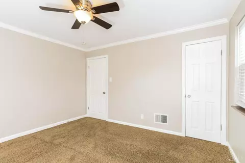 Bedroom - 728 Maple Dr, Reading, OH 45215 photo 3 of 8