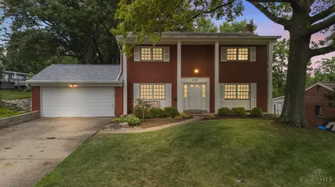 528 Blossomhill Ln, Cincinnati, OH 45224