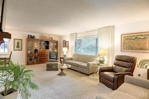 Living - 2169 Broadbent Way, Kettering, OH 45440 photo 6 of 7