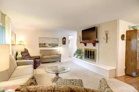Living - 2169 Broadbent Way, Kettering, OH 45440 photo 7 of 7