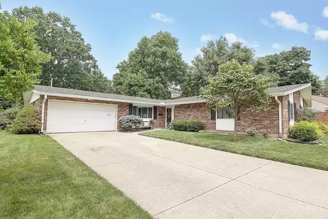 Exterior - 2169 Broadbent Way, Kettering, OH 45440 photo 1 of 8