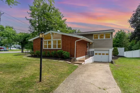 10990 Carnegie Dr, Forest Park, OH 45240