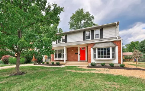 4674 Leadwell Ln, Blue Ash, OH 45242