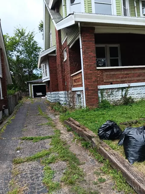 Exterior - 1013 Del Monte St, Cincinnati, OH 45205 photo 2 of 2